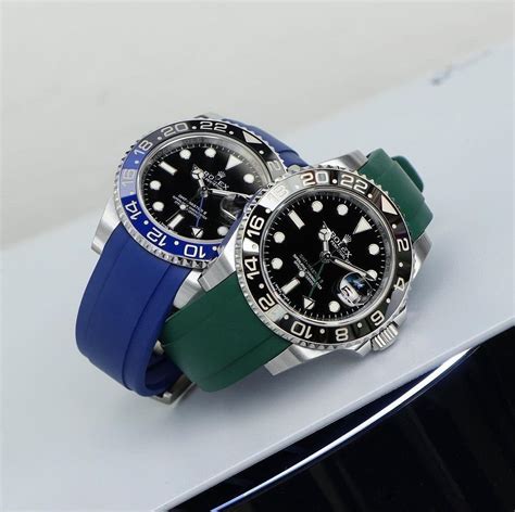 rolex rubber strap with clasp.